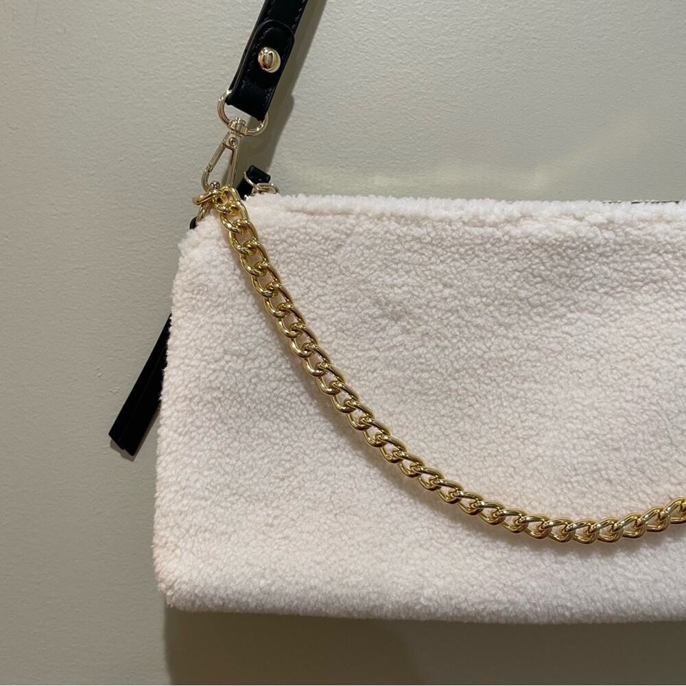 Crossi Shearling Sherpa Chain Shoulder Bag Cream Gold Women's OS Purse - Picture 2 of 6